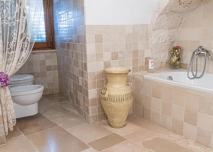 Trulli Sulla Valle * Locorotondo